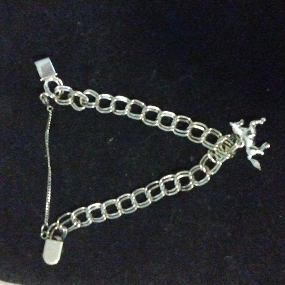Eton Jewelry - Vintage Eton Sterling Horse Charm Bracelet 7"